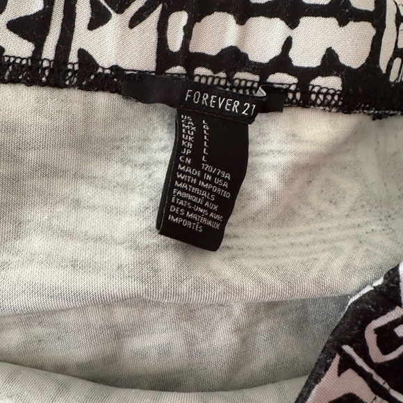 Forever 21 Tribal Print Skirt - Picture 5 of 5